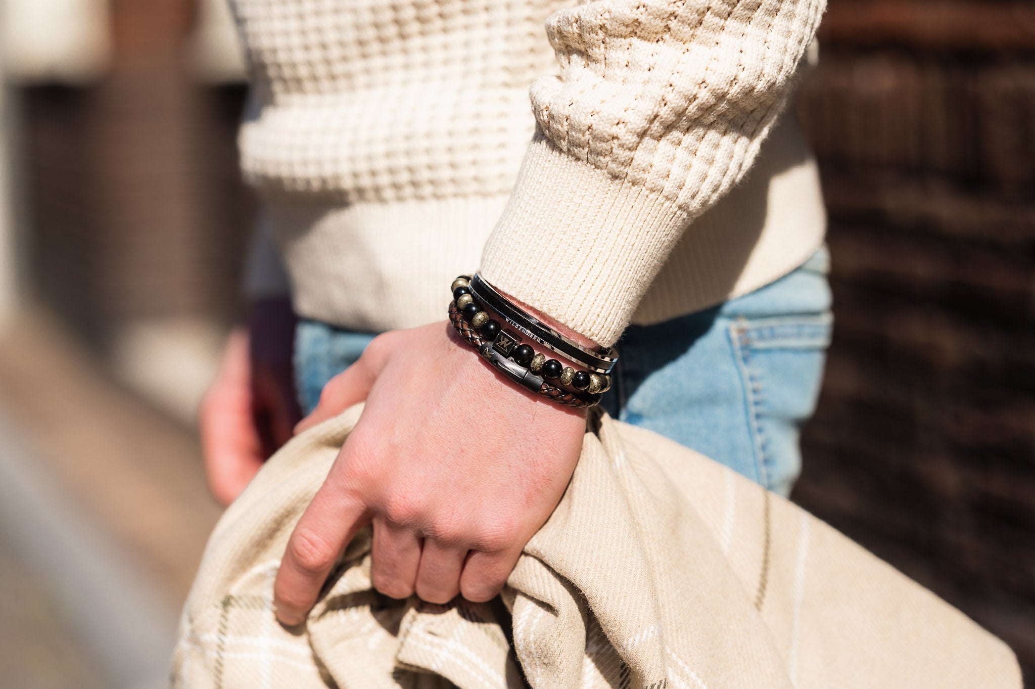 Welke kant draag je een armband?
