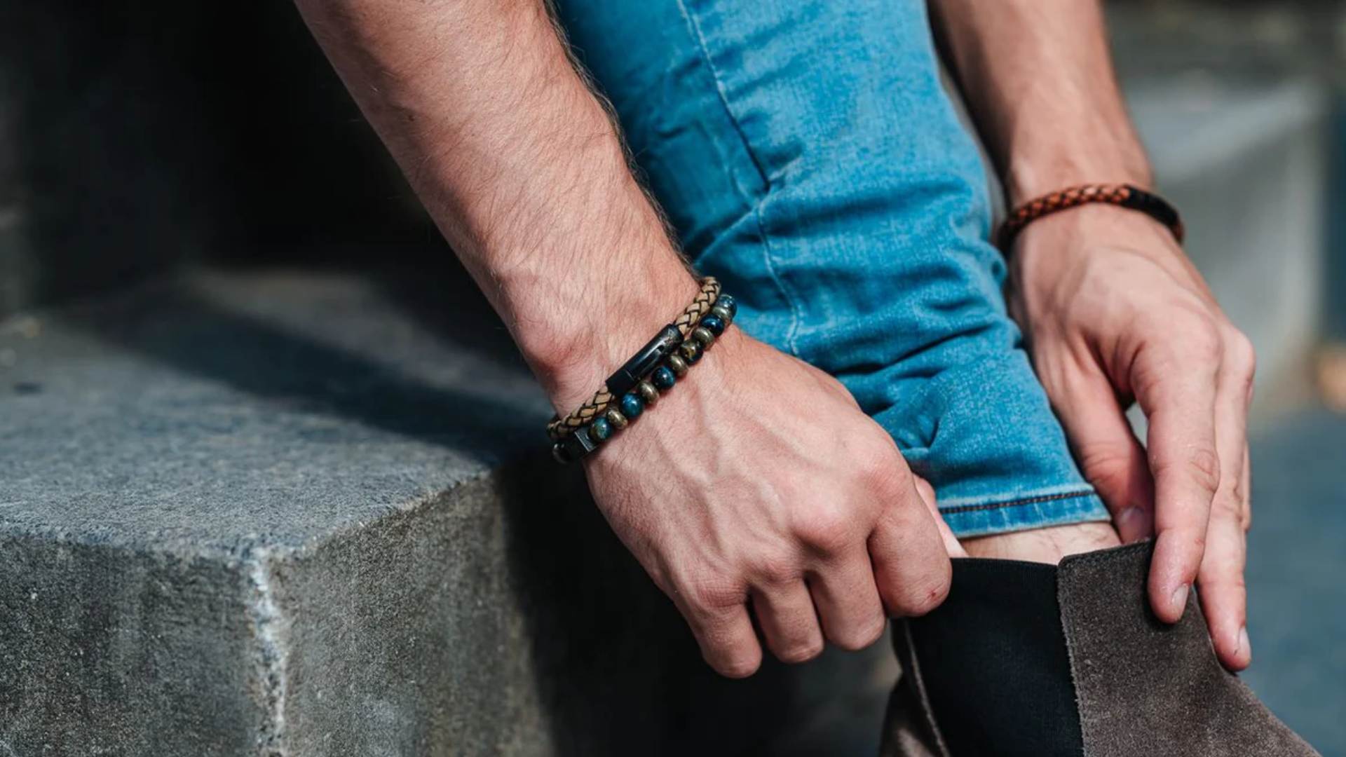 Hoe repareer je een leren armband voor heren?