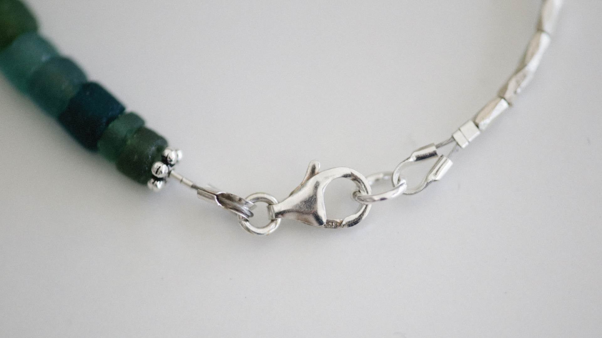 Hoe maak je een armband sluiting?