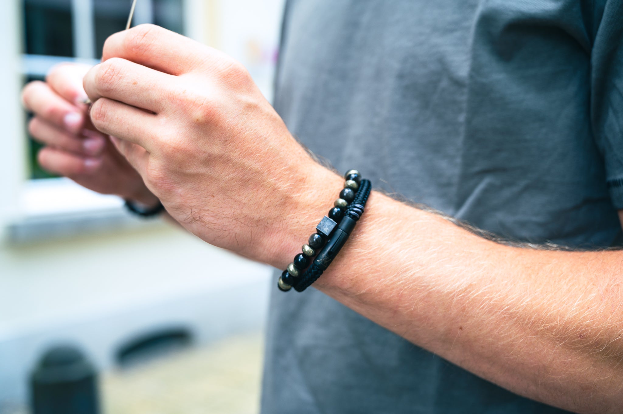 Houten kralen armband voor heren: een tijdloos accessoire voor elke man