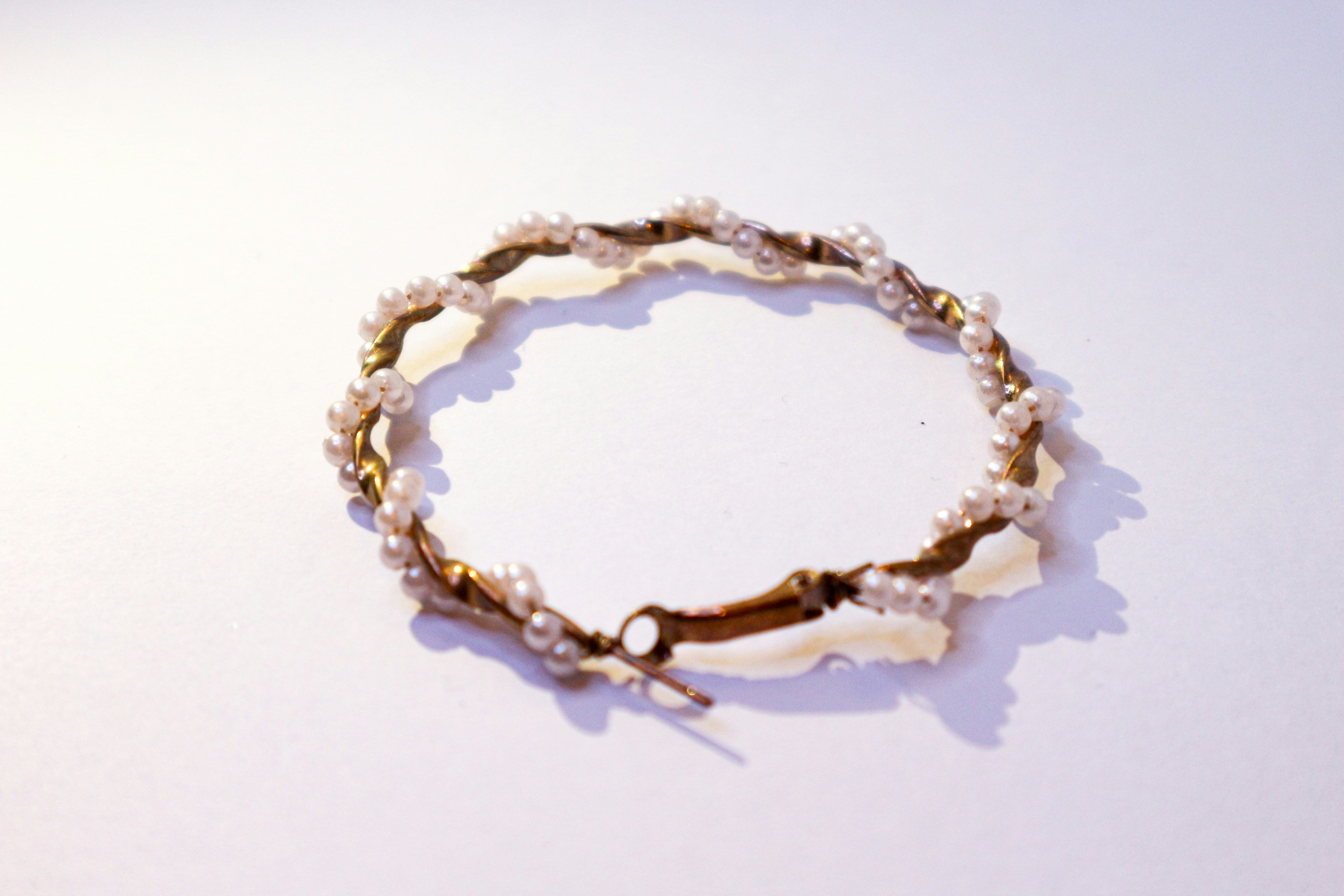 Wat is een visgraat armband?